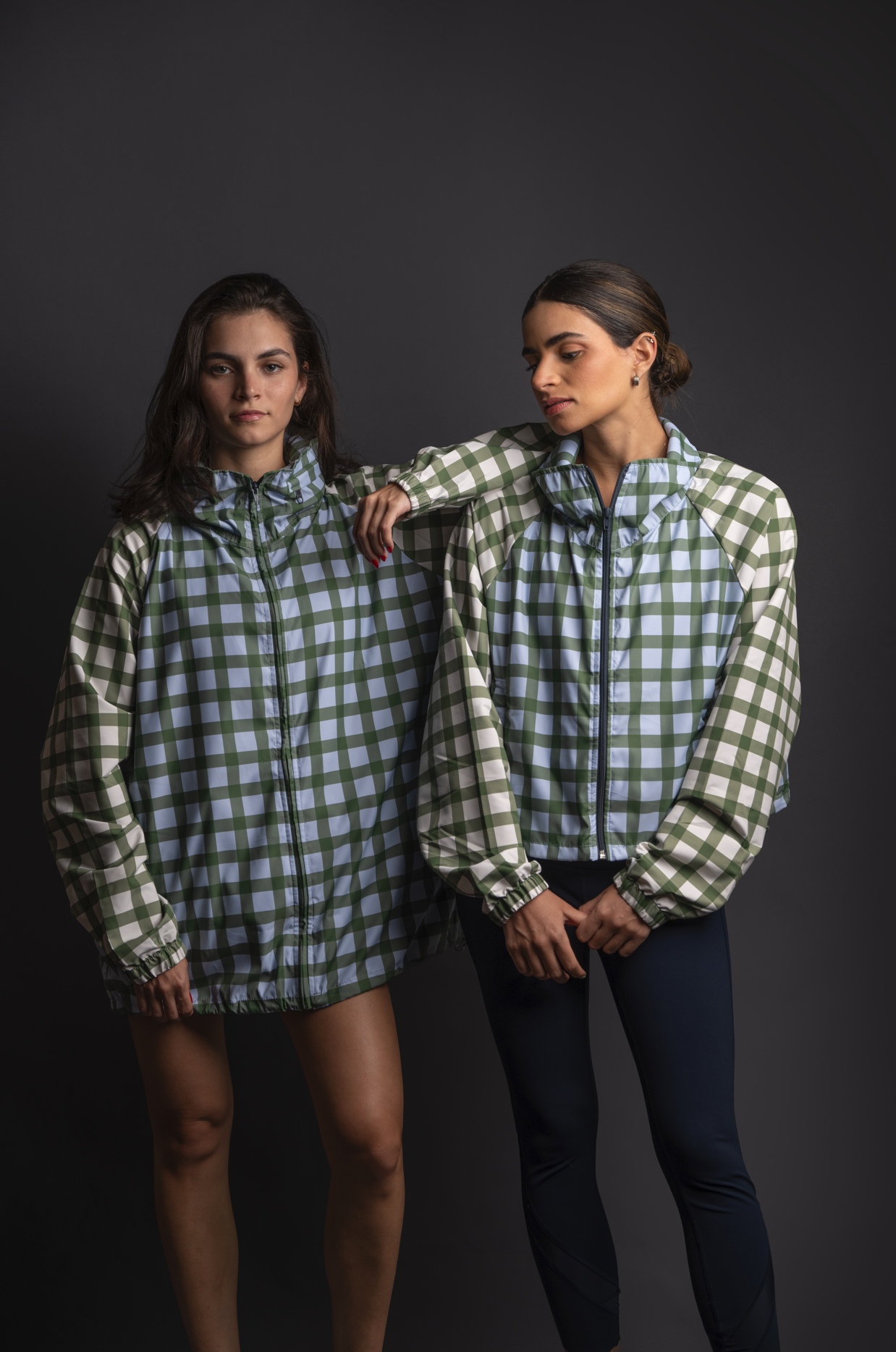 Rompevientos Cropped Cuadricula Ava