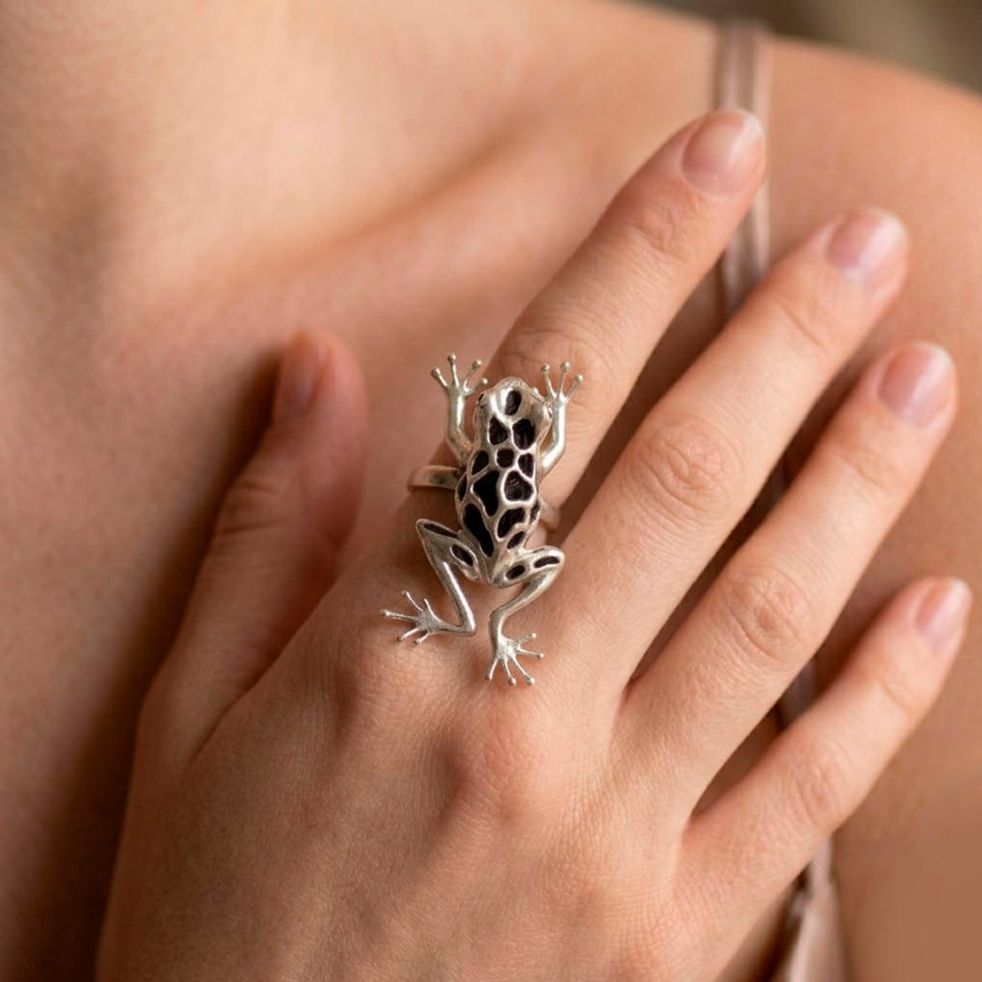 Anillo Rana plateado