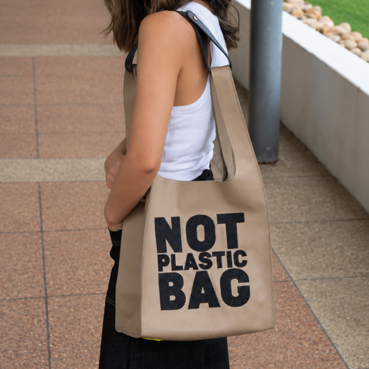 Not Plastic Bag Taupe x Negro