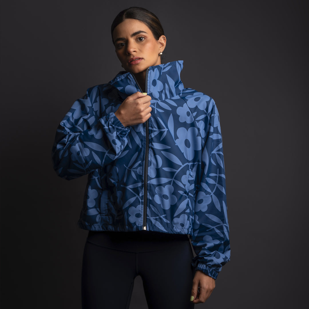 Rompevientos Cropped Flor Azulada
